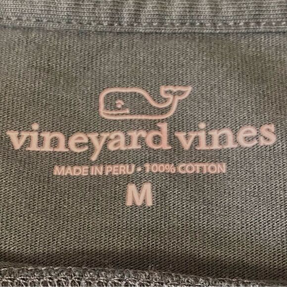 Vineyard Vines Long-Sleeve Candy Cane Whale Pocket Tee Women's Size Medium - Picture 5 of 6